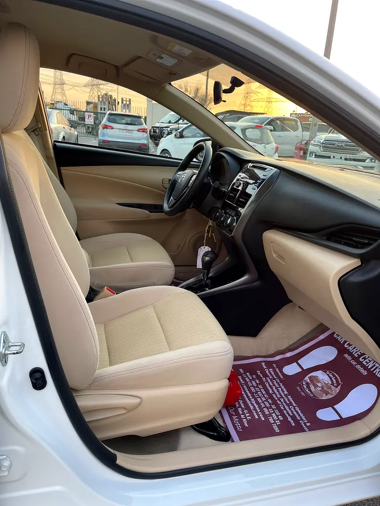 TOYOTA YARIS 2022 SE 1.5 V4 GCC SPECS - Image 10