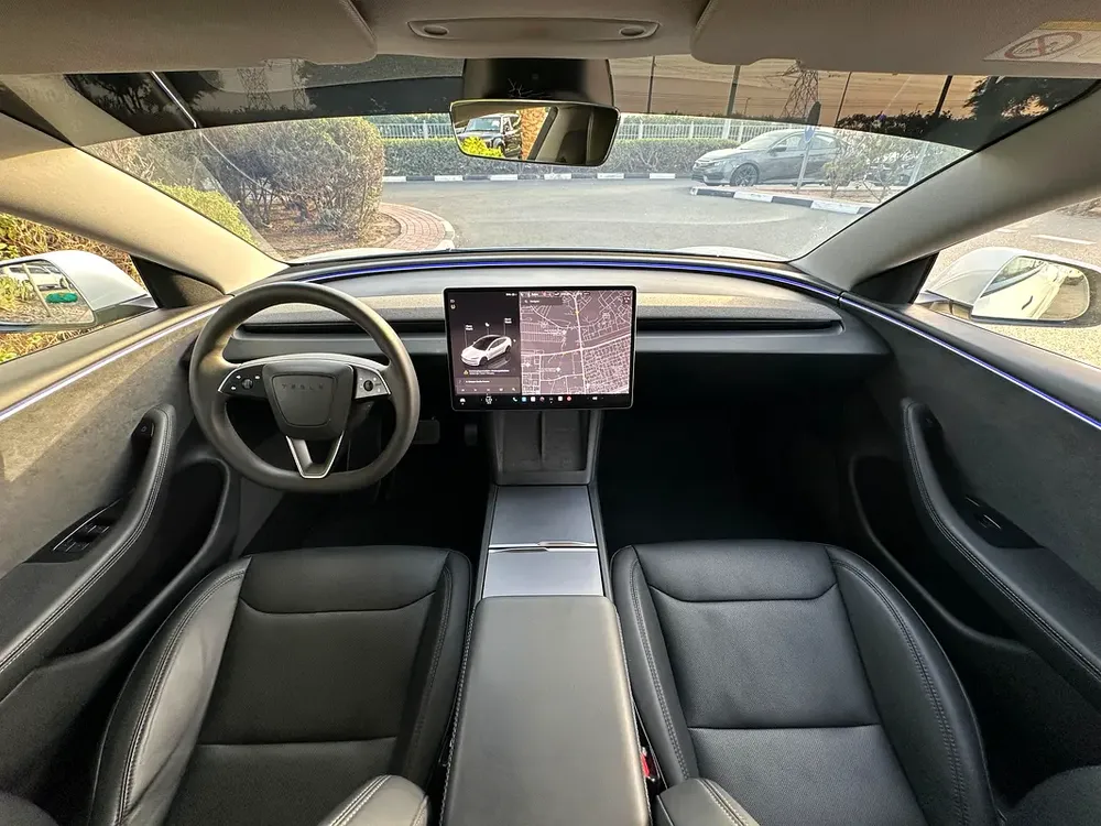 TESLA MODEL 3 2024 GCC LONG RANGE AWD UNDER WARRANTY FROM TESLA AGENCY NO ACCIDENTS - Image 10