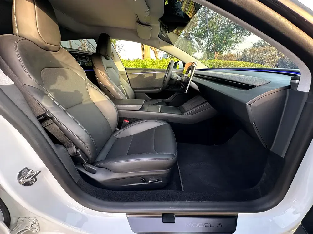 TESLA MODEL 3 2024 GCC LONG RANGE AWD UNDER WARRANTY FROM TESLA AGENCY NO ACCIDENTS - Image 11