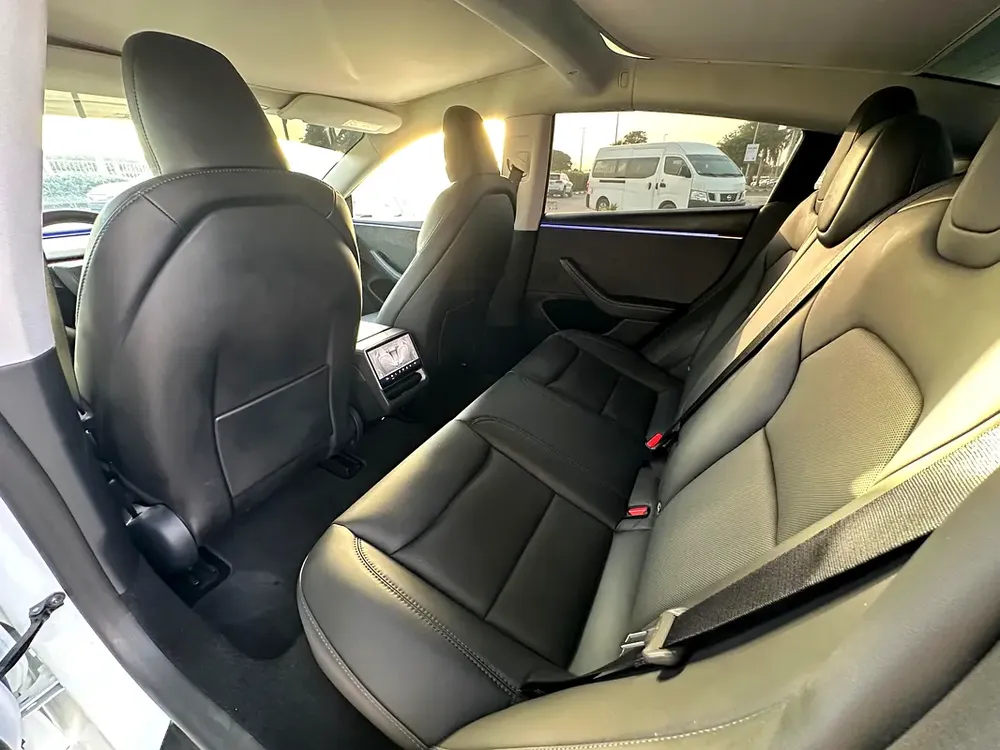 TESLA MODEL 3 2024 GCC LONG RANGE AWD UNDER WARRANTY FROM TESLA AGENCY NO ACCIDENTS - Image 7