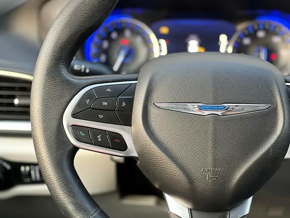 2020 Chrysler Pacifica - American Specs - Excellent Condition - Image 10