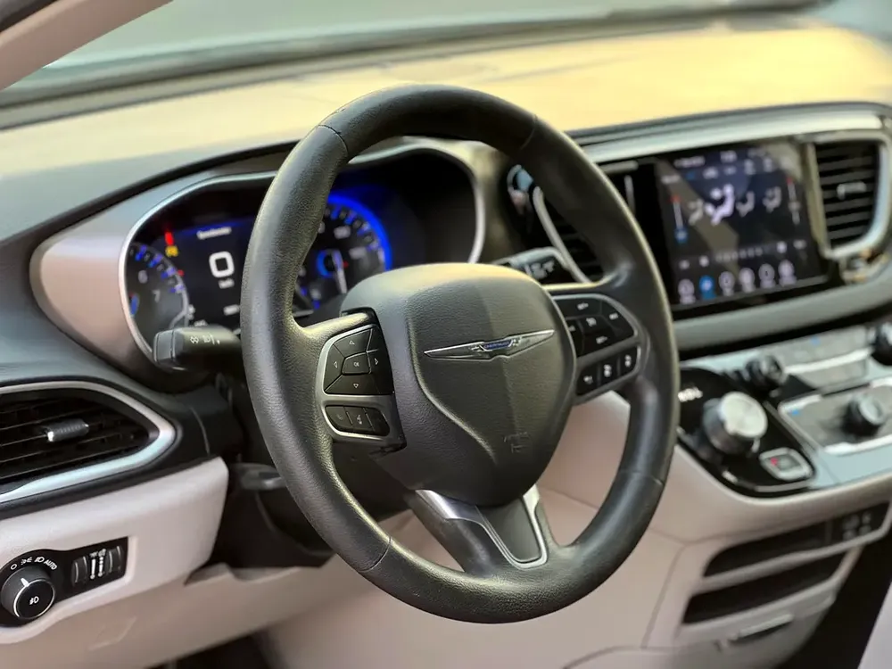 2020 Chrysler Pacifica - American Specs - Excellent Condition - Image 18