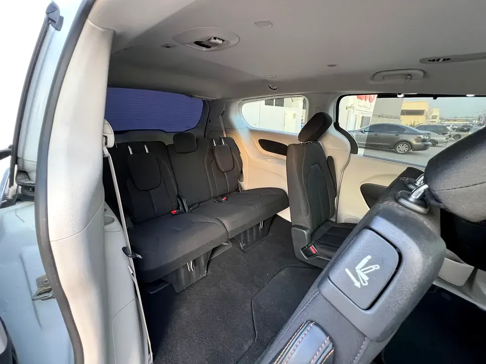 2020 Chrysler Pacifica - American Specs - Excellent Condition - Image 8