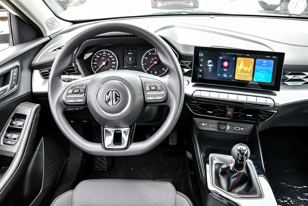 2025 MG5 Luxury - Brand New - Image 14