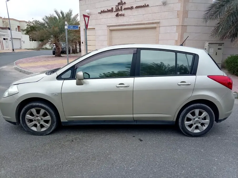 Nissan Tiida SL 2008 Japanese Specs - Excellent Condition - Image 10