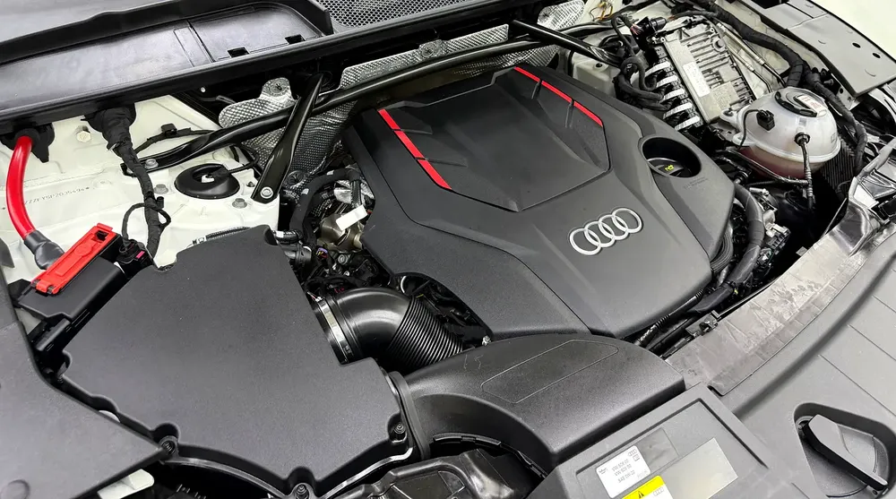 GCC .. FSH .. Warranty .. Service .. Low Milegea .. V6 .. SQ5 . - Image 15