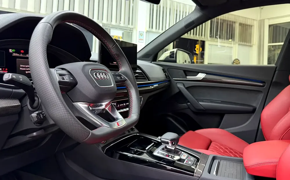 GCC .. FSH .. Warranty .. Service .. Low Milegea .. V6 .. SQ5 . - Image 9