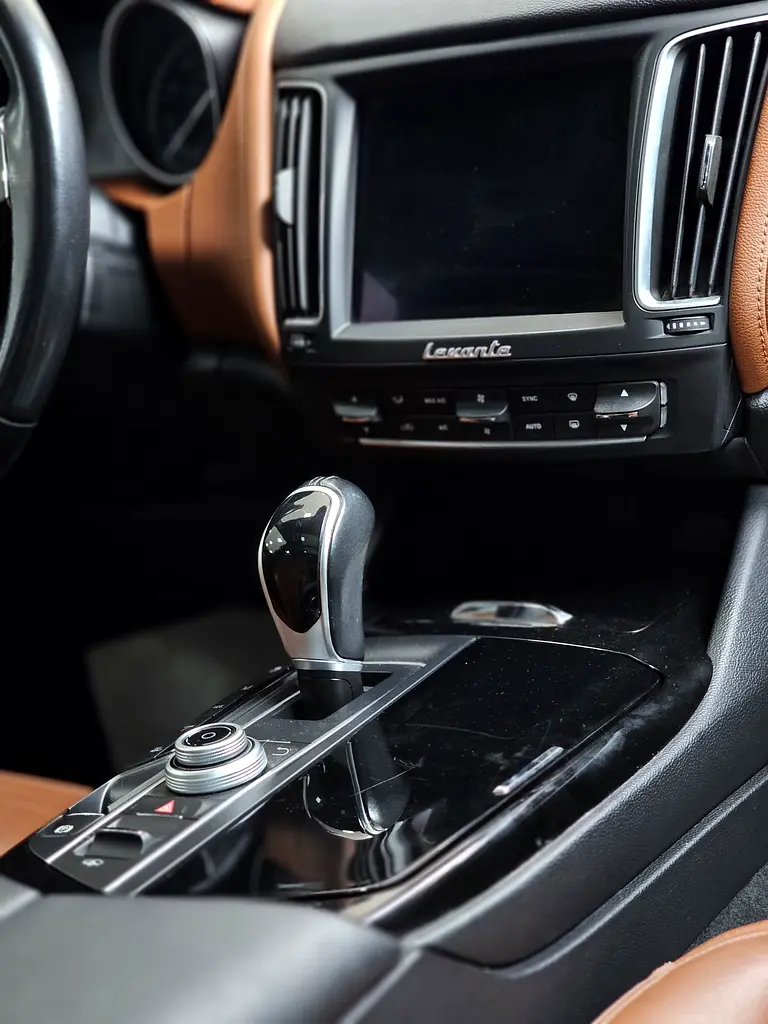 Maserati Levante - Image 4