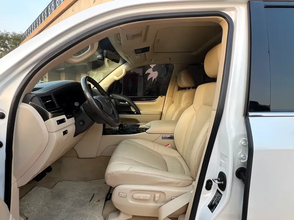 Lexus LX 570 Platinum 2020 | GCC Specs | Pristine Condition - Image 11