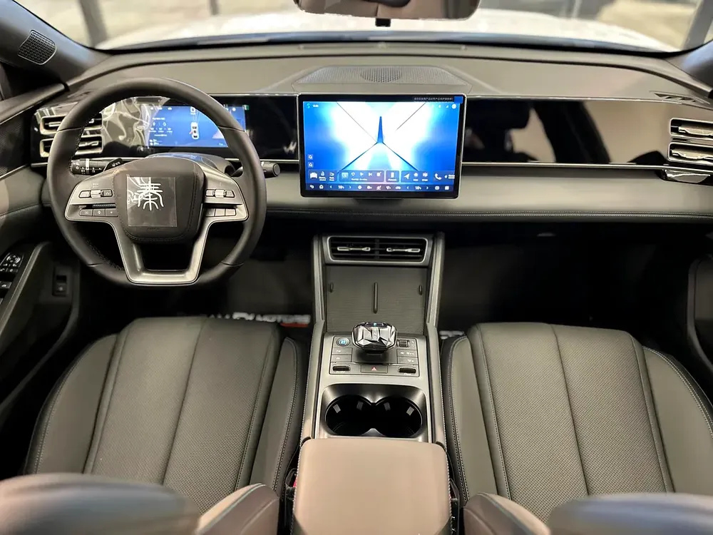 BYD Qin L DM-i 80km 2025  EVS warranty - Image 8