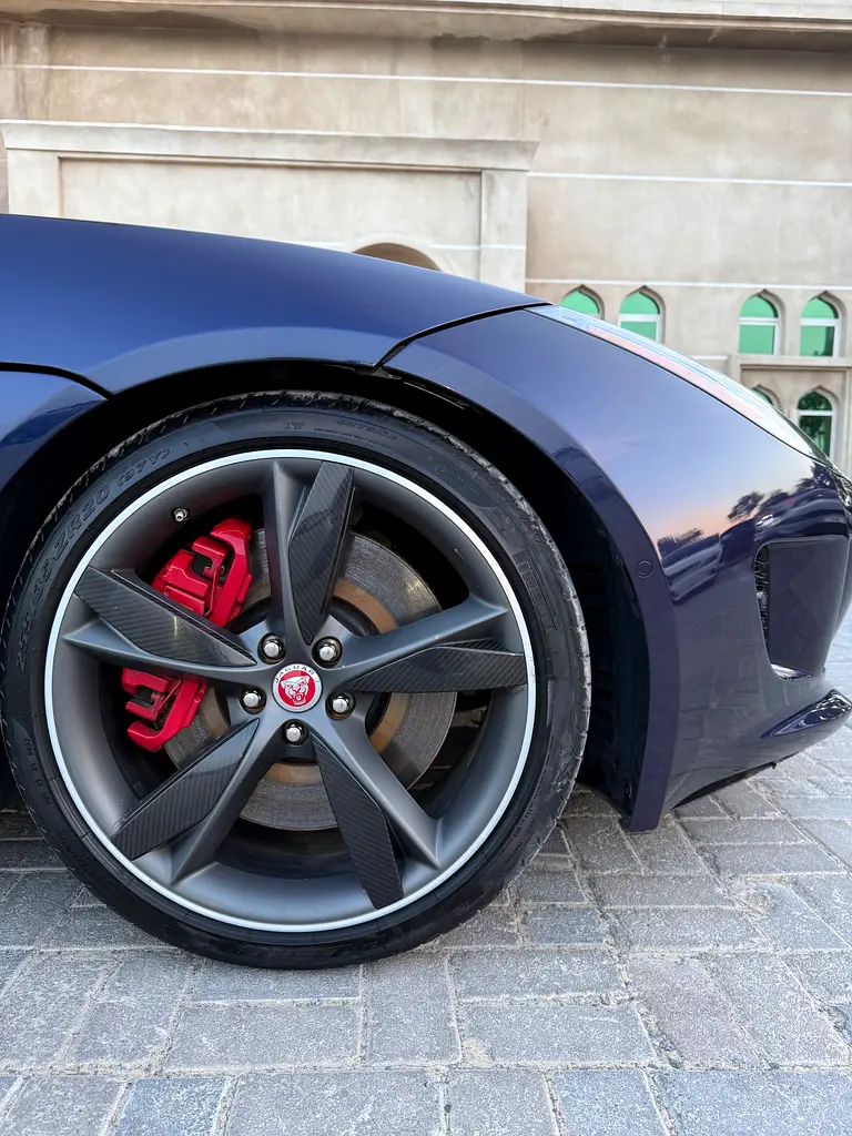 Jaguar F TYPE SUPERCHARGED V8 5.0 AWD 2018. Low mileage. Perfect condition! - Image 11