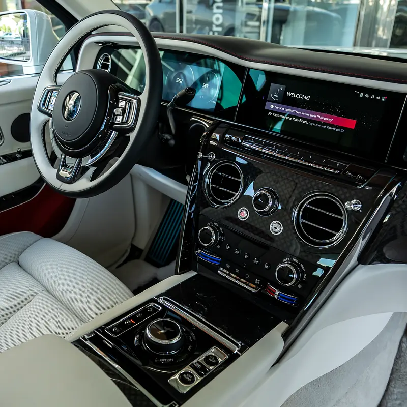 2025  ROLLS ROYCE CULLINAN BLACK BADGE ( BRAND NEW ) - Image 10