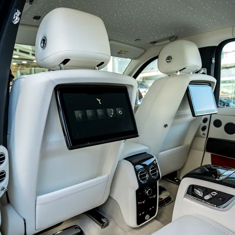 2025  ROLLS ROYCE CULLINAN BLACK BADGE ( BRAND NEW ) - Image 12