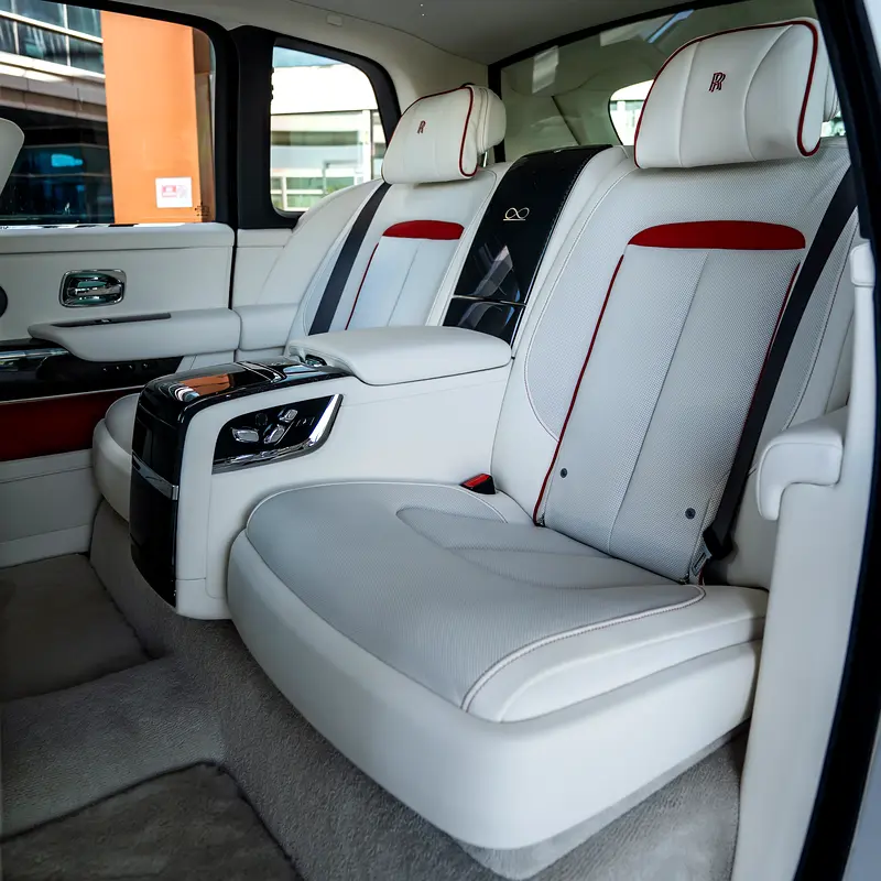 2025  ROLLS ROYCE CULLINAN BLACK BADGE ( BRAND NEW ) - Image 13