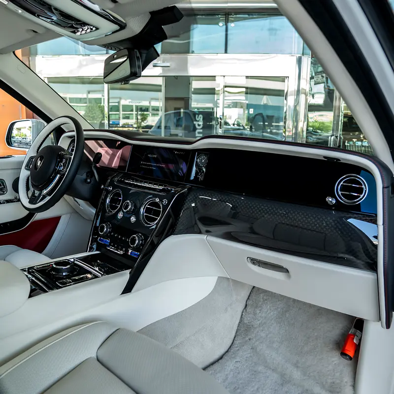 2025  ROLLS ROYCE CULLINAN BLACK BADGE ( BRAND NEW ) - Image 8
