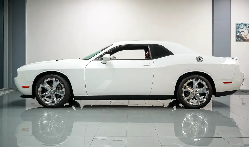 Low Kms Dodge Challenger Rallye 2014 GCC Specs | Accidents Free | Agency Maintained - Image 4