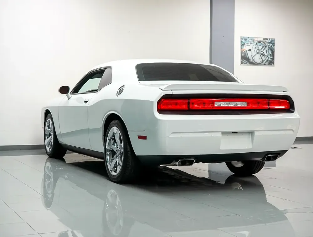 Low Kms Dodge Challenger Rallye 2014 GCC Specs | Accidents Free | Agency Maintained - Image 7