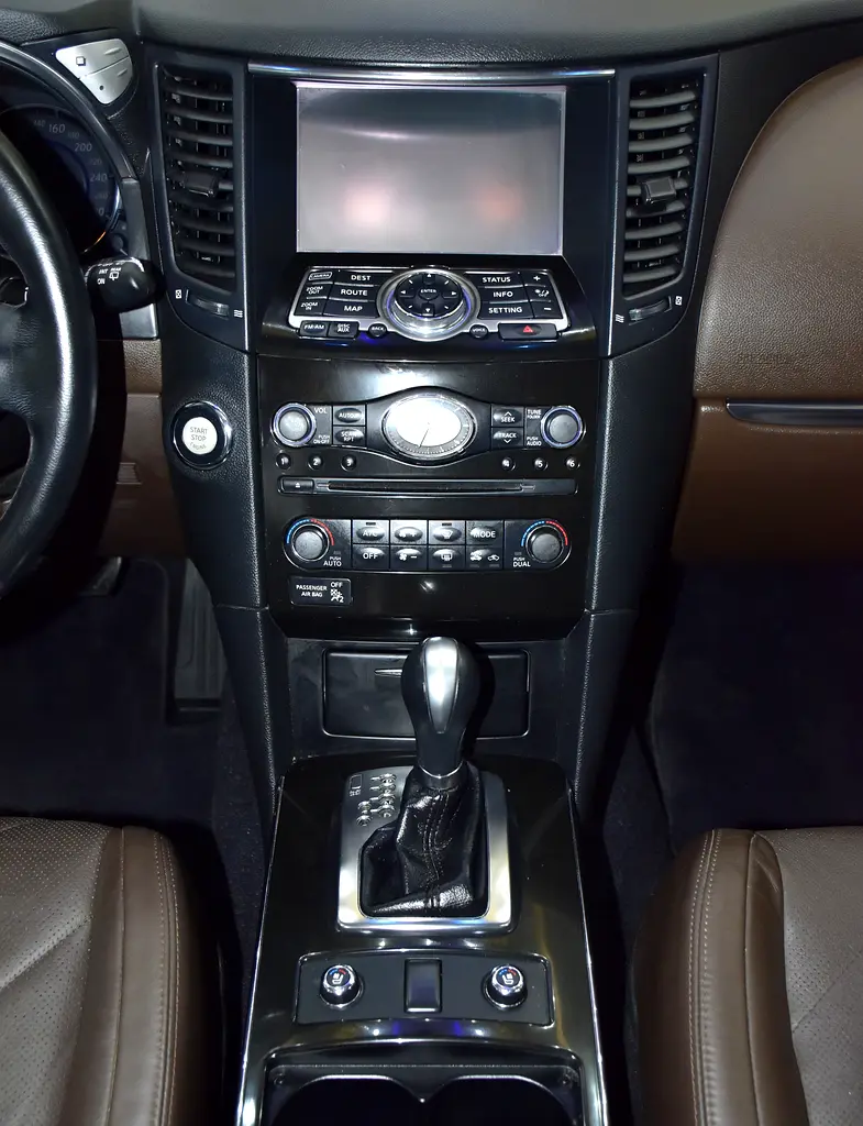 AED 1,170 EMi at 0% DP | Infiniti QX70 ( 2020 Model ) in Silver Color GCC Specs - Image 16