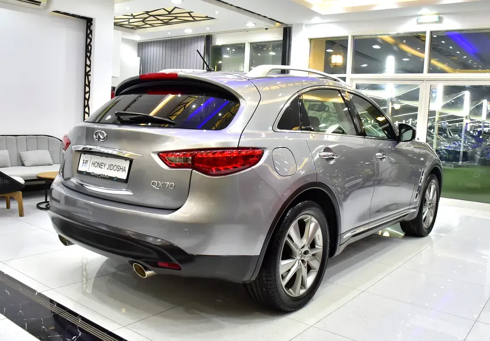 AED 1,170 EMi at 0% DP | Infiniti QX70 ( 2020 Model ) in Silver Color GCC Specs - Image 6