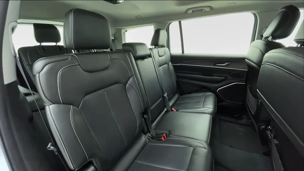 AED 2,032/month | 0 Downpayment | Manufacturer Warranty | 30 Day Return | JEEP GRAND CHEROKEE 2023 - Image 10