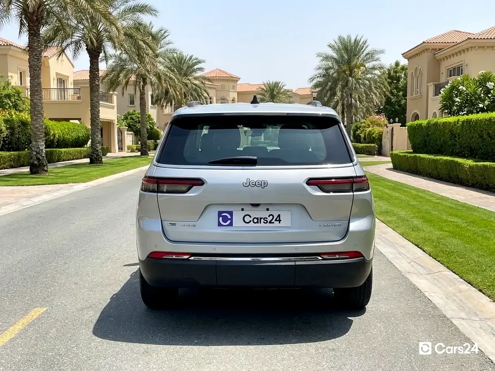 AED 2,032/month | 0 Downpayment | Manufacturer Warranty | 30 Day Return | JEEP GRAND CHEROKEE 2023 - Image 4