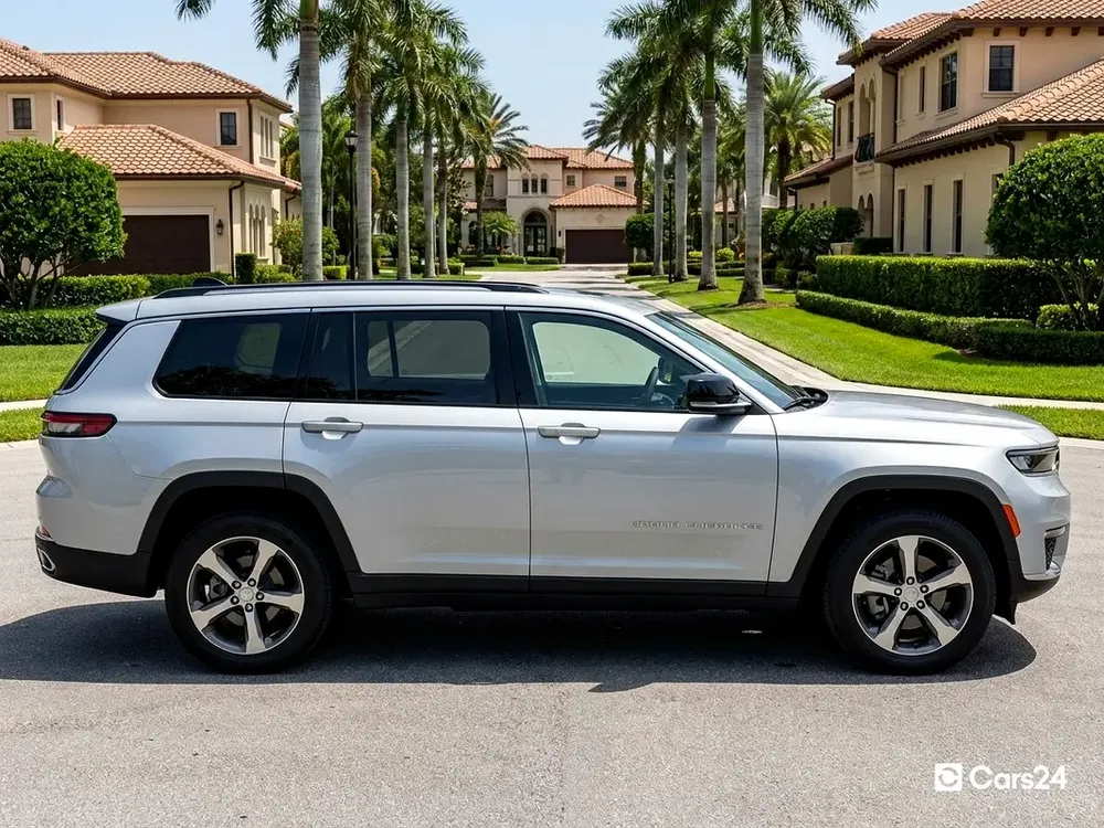AED 2,032/month | 0 Downpayment | Manufacturer Warranty | 30 Day Return | JEEP GRAND CHEROKEE 2023 - Image 5