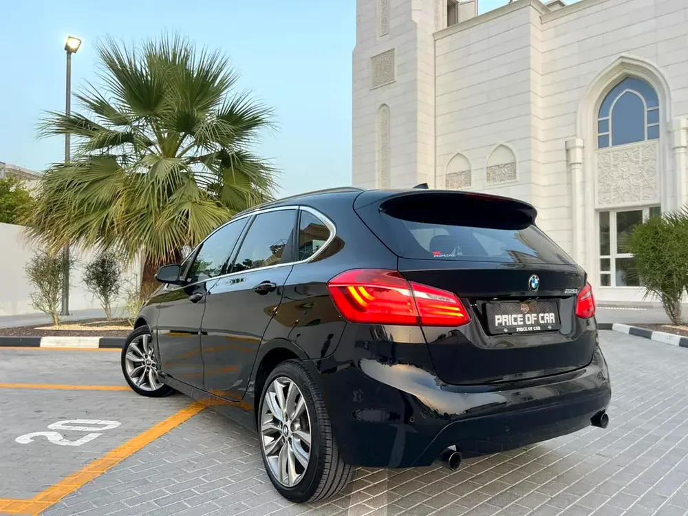 GCC 2015 BMW 225i 2.0L  | FULL OPTION | Twin Power Turbo | Excellent Condition - Image 7