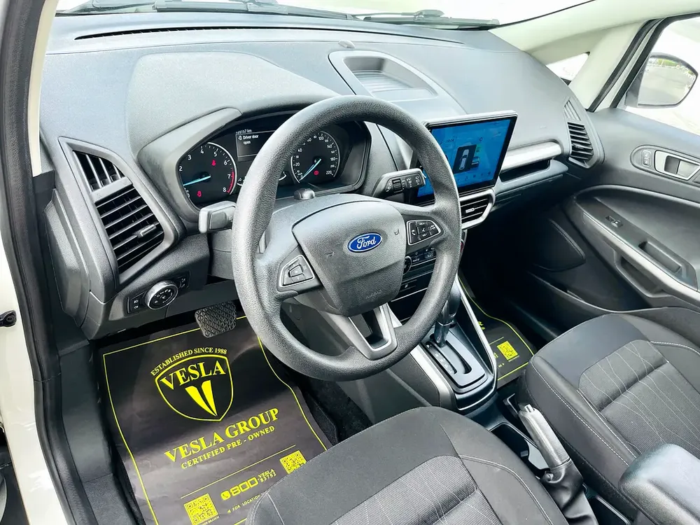 UNLIMITED MILEAGE WARRANTY / TREND + NAVIGATION + CAMERA + ALLOY WHEELS + CAR PLAY /IN HOUSE FINANCE - Image 11
