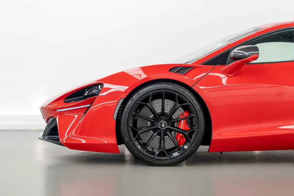2024 MCLAREN ARTURA / GCC /  WARRANTY & SERVICE CONTRACT AVAILABLE - Image 6
