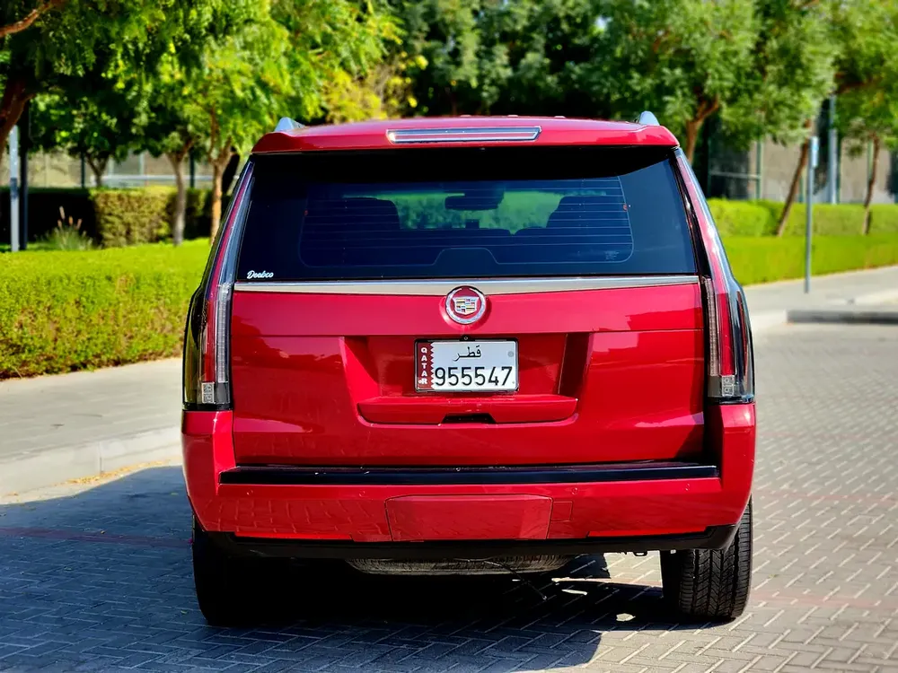 2015 Cadillac Escalade Platinum Luxury | GCC Specs | Top Condition - Image 13