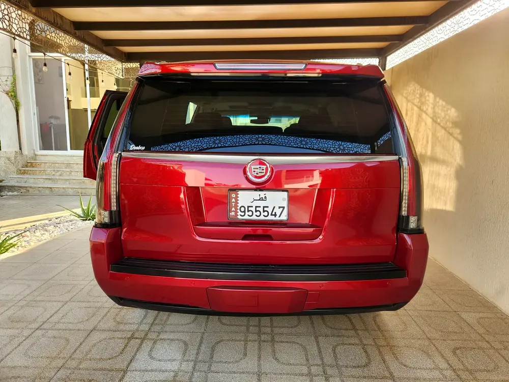 2015 Cadillac Escalade Platinum Luxury | GCC Specs | Top Condition - Image 15
