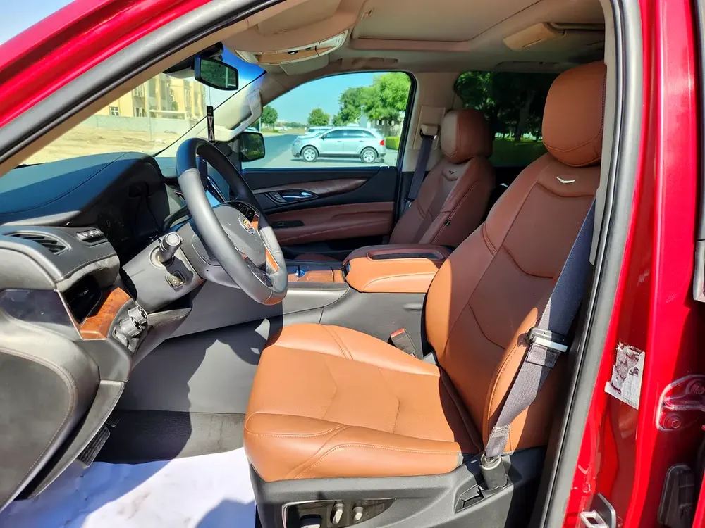 2015 Cadillac Escalade Platinum Luxury | GCC Specs | Top Condition - Image 16