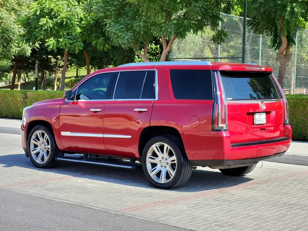 2015 Cadillac Escalade Platinum Luxury | GCC Specs | Top Condition - Image 20