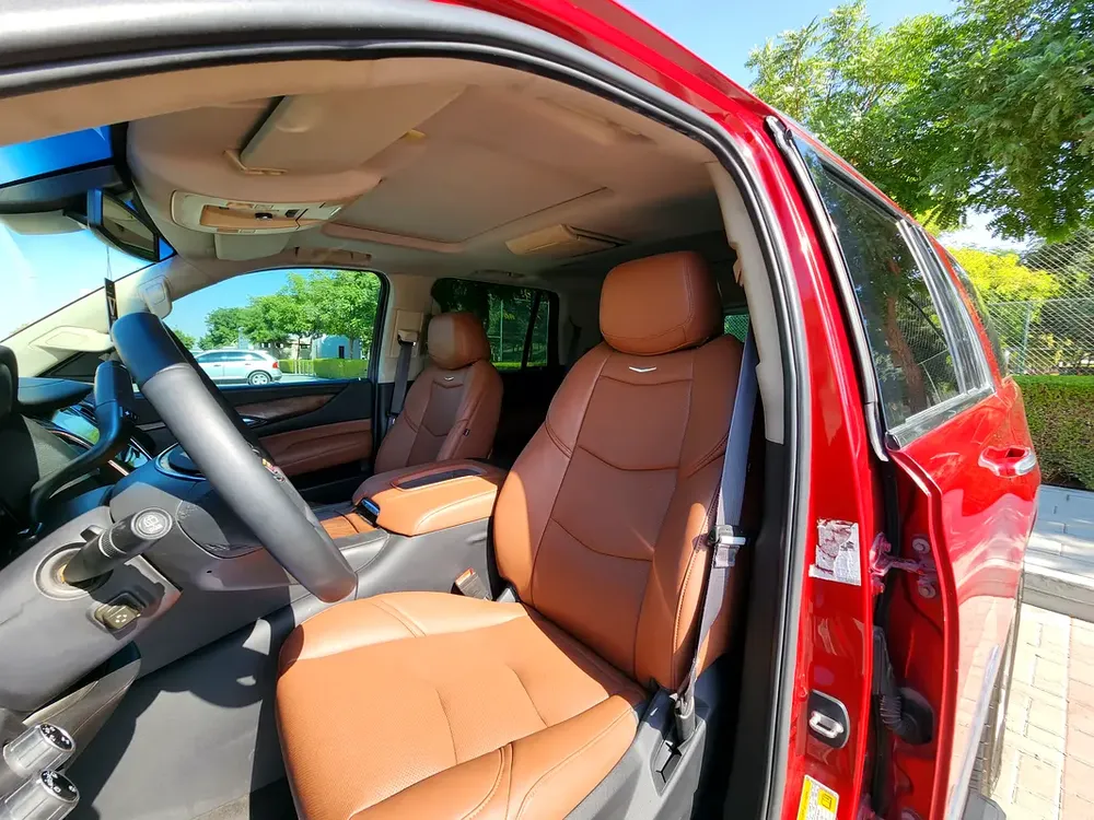 2015 Cadillac Escalade Platinum Luxury | GCC Specs | Top Condition - Image 6