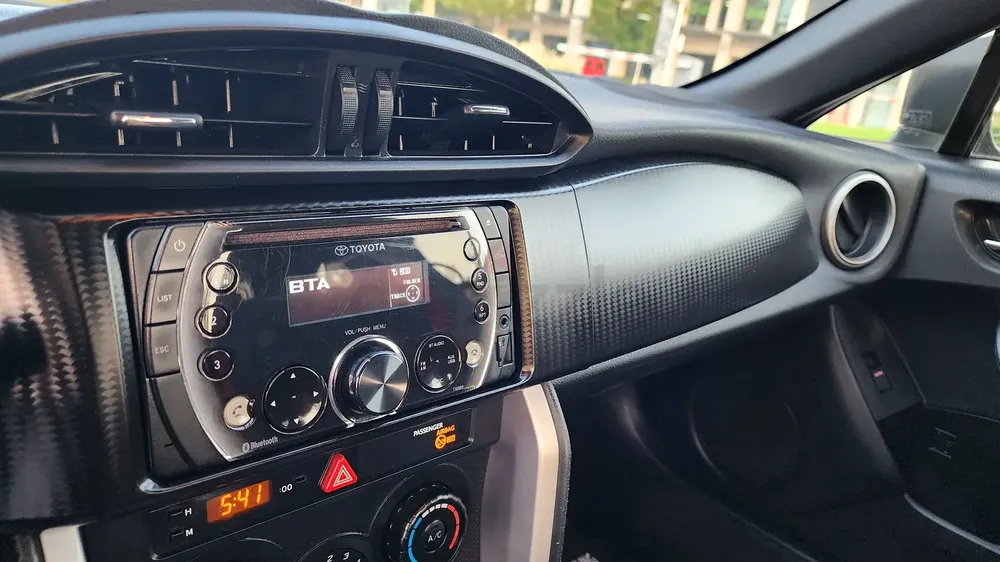 Toyota 86 GT 2014 Manual transmission GCC Specs - Image 4