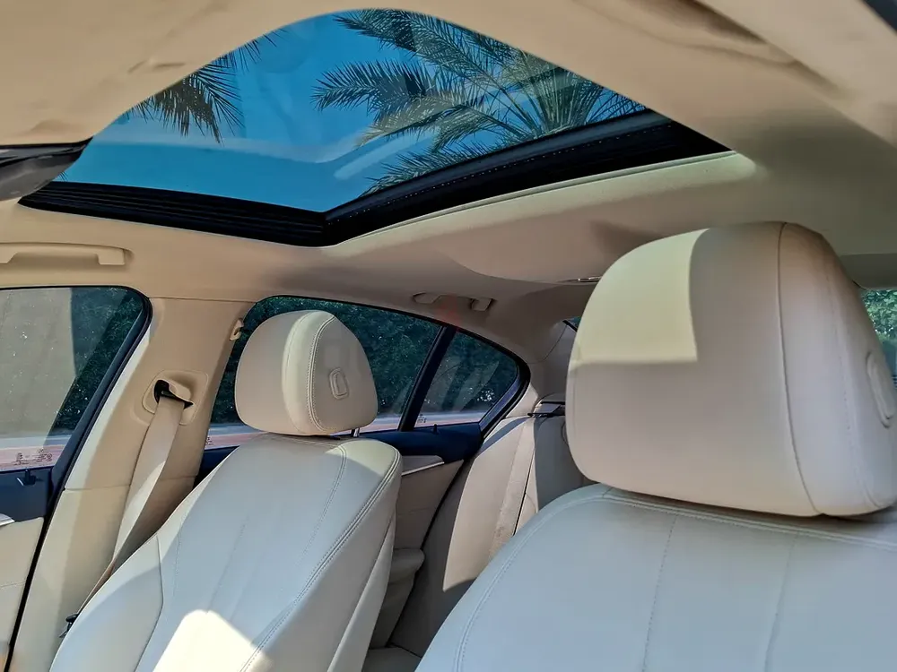 AED 1307/month | 2020 BMW 5-Series 520i | GCC Specs | Ref#379075 - Image 11