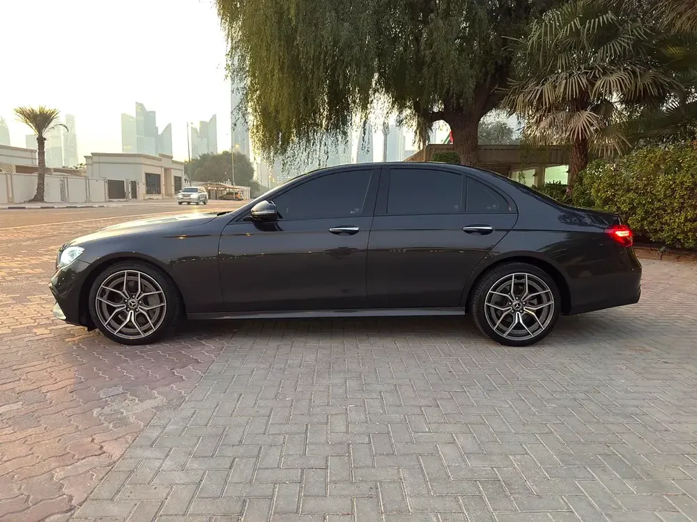 Mercedes-Benz E-Class E 350 2022 - Canadian Specs - GCC Ready! - Image 4