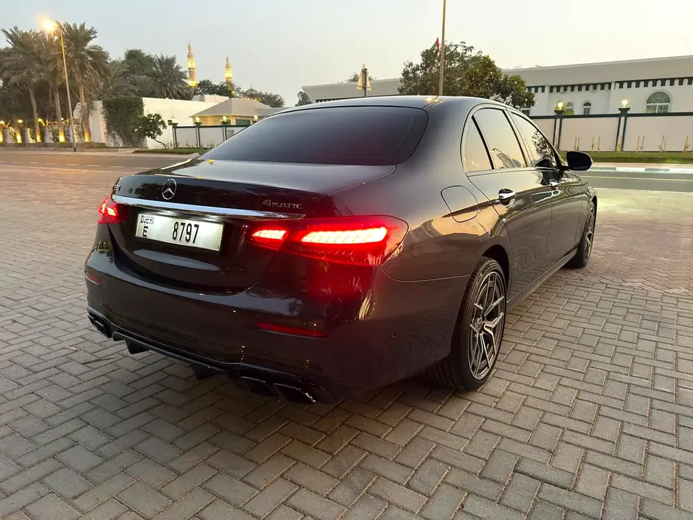 Mercedes-Benz E-Class E 350 2022 - Canadian Specs - GCC Ready! - Image 5