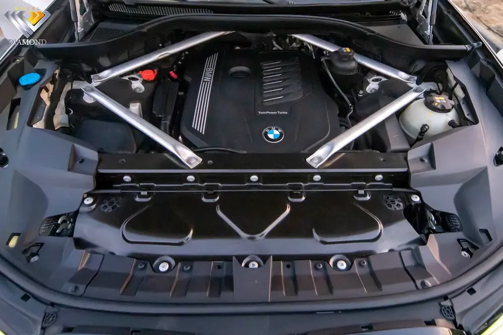 BMW X7 X Drive 40i M kit GCC 2020 Free Accident Full Service From Agency bank installment available - Image 19