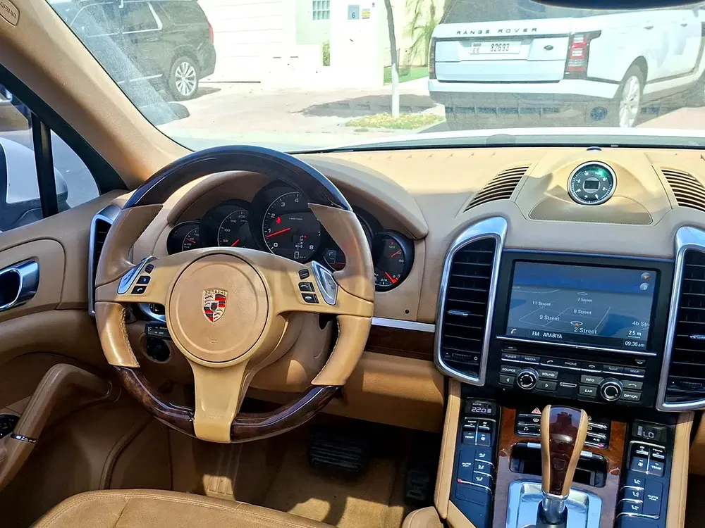 Inspected Car | 2013 Porsche Cayenne  | GCC Specs | Ref#454855 - Image 10