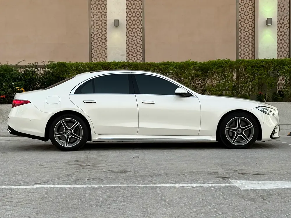 Mercedes Benz S400d AMG 4matic Under Warranty Till 2028 - Image 5