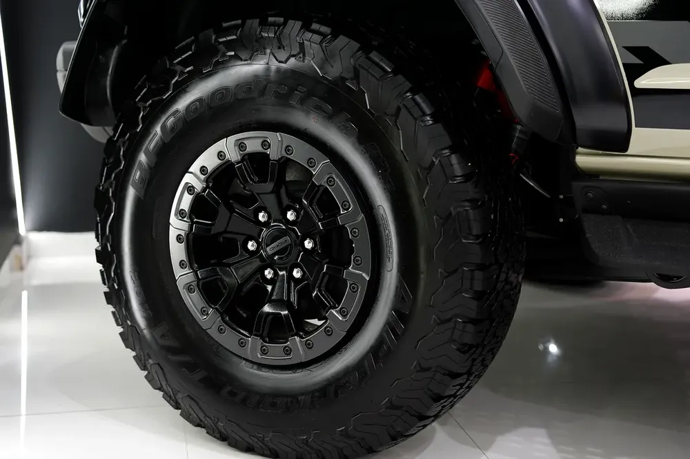 2025 Ford Bronco Raptor, Full Off-Road Package, Al Tayer Warranty + Service!! - Image 15