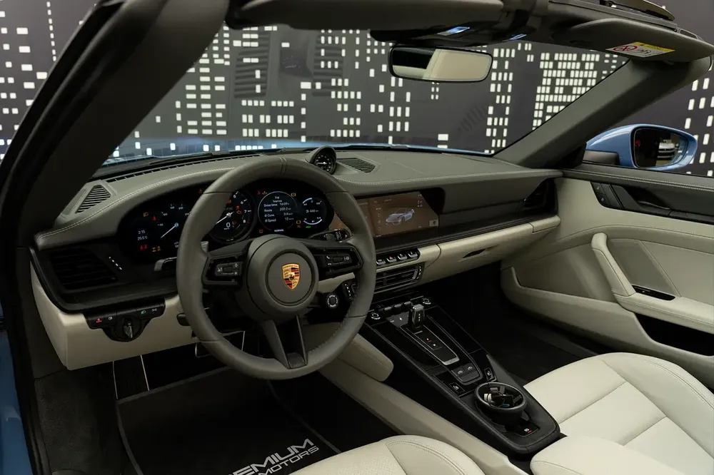 PORSCHE | 992 TARGA 4 GTS | 2024MY | PTS COLOUR | DEALER WARRANTY - Image 10