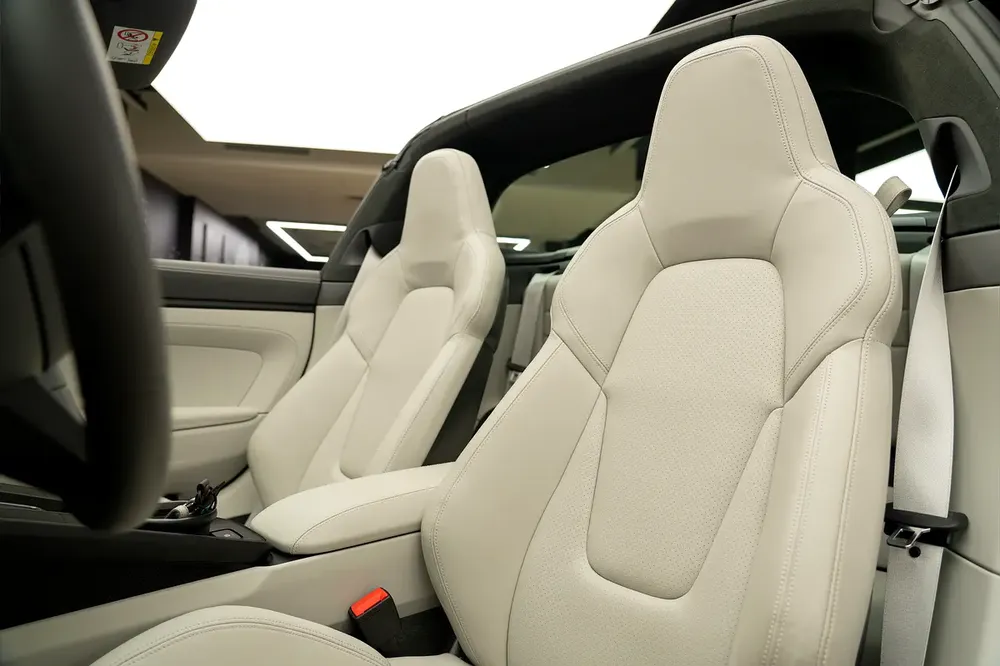 PORSCHE | 992 TARGA 4 GTS | 2024MY | PTS COLOUR | DEALER WARRANTY - Image 11