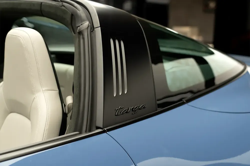 PORSCHE | 992 TARGA 4 GTS | 2024MY | PTS COLOUR | DEALER WARRANTY - Image 17