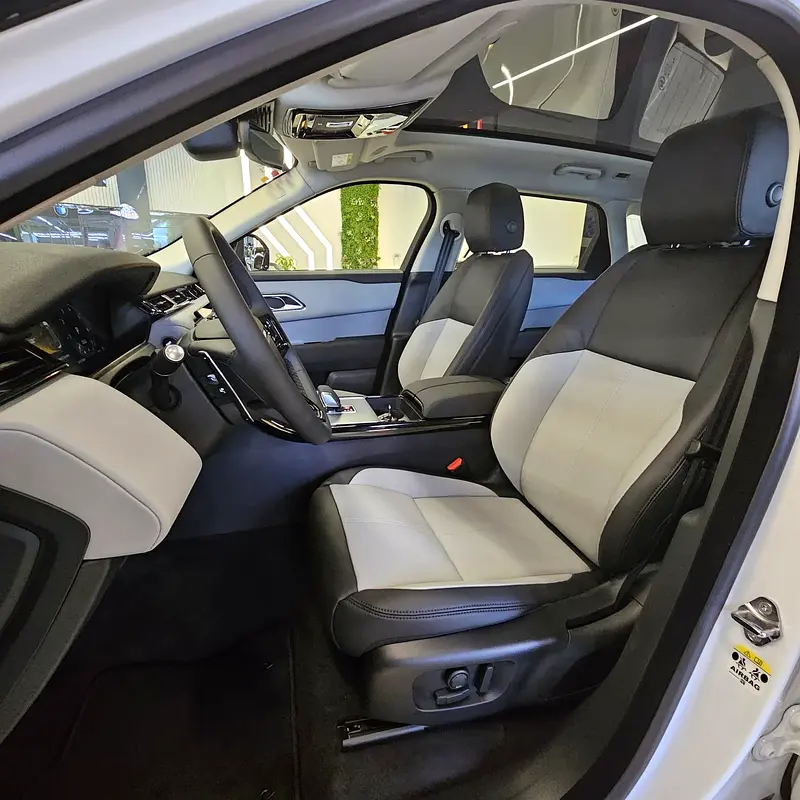 OFFER PRICE I 2025 VELAR P250 S I 2 YEARS WARRANTY AND SERVICE CONTRACT UNLIMITED MILEAGE - Image 13