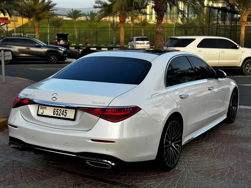 Mercedes-Benz S-Class S 580 4Matic AMG 2025 - GCC Specs - Brand New - Image 4
