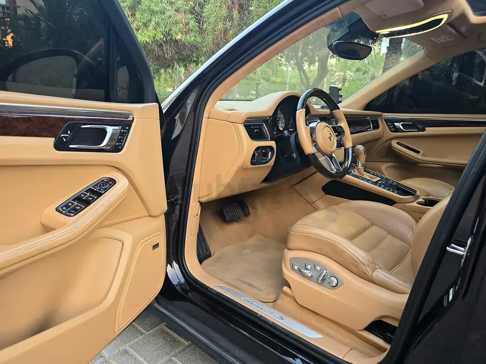 Porsche Macan S 2015 GCC - Image 11
