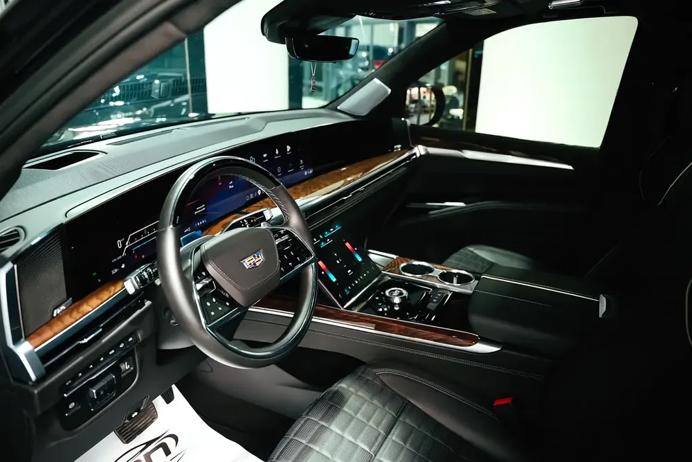 2025 Cadillac Escalade Sport Platinum | GCC Specs | Brand New - Image 11