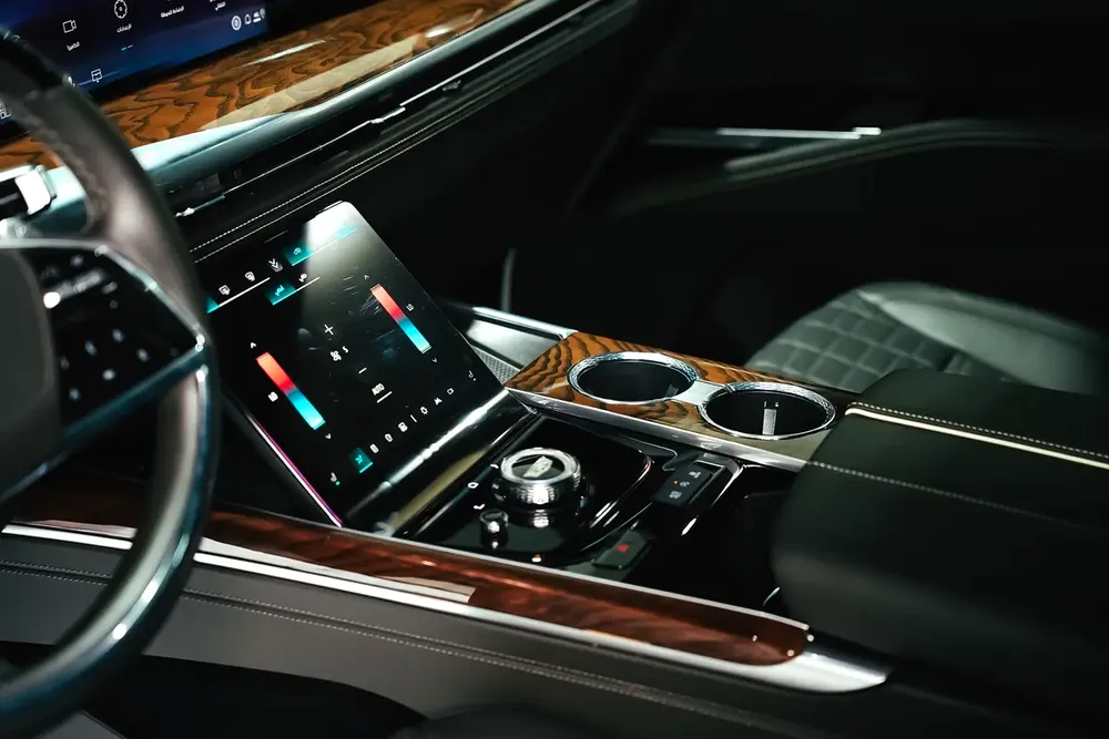 2025 Cadillac Escalade Sport Platinum | GCC Specs | Brand New - Image 12